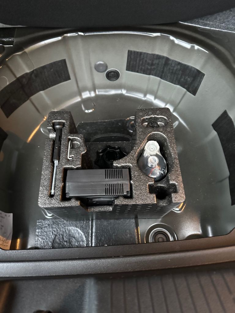 VOLKSWAGEN POLO AUTOMATIC 14,000 MILES