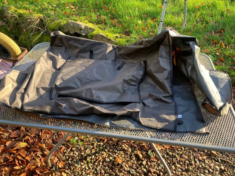 Dog cage cover