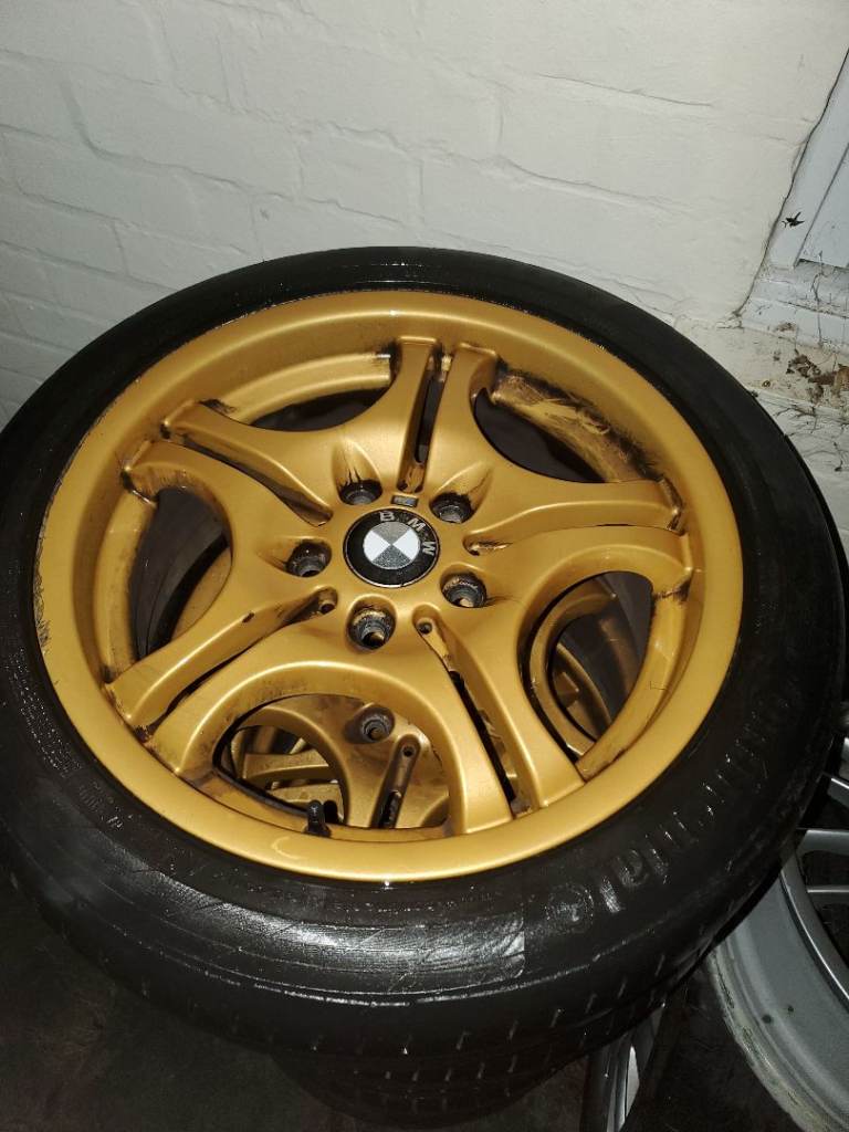 Bmw 17 inch staggered alloys with tyres