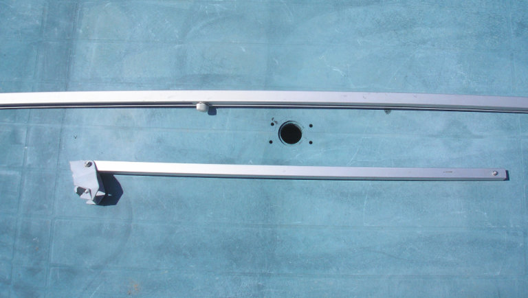 Thule / Omnistor Awning Central Rafter.