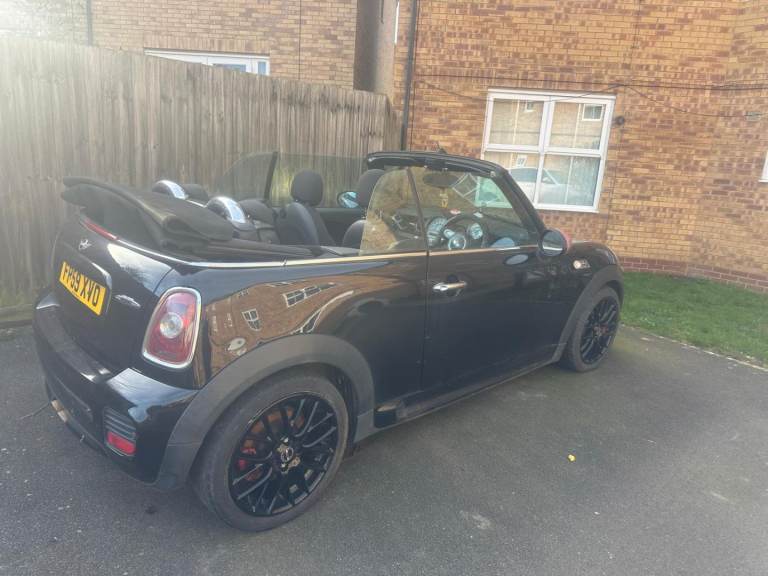 Mini, John cooper works  Convertible, 2009, Manual, 1598 (cc), 2 doors