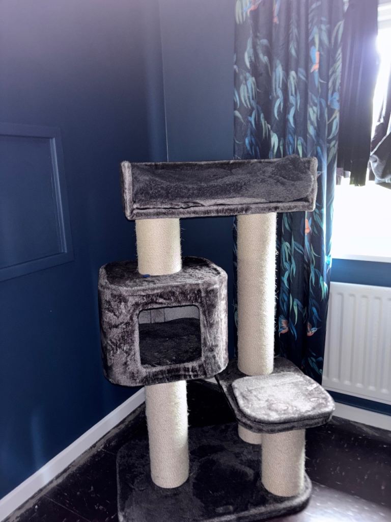 Luxurious cat tower tree