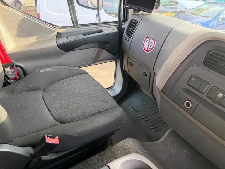 DAF TRUCKS LF260 2019 69 REG 18 ton fridge freezer truck auto tail lift 