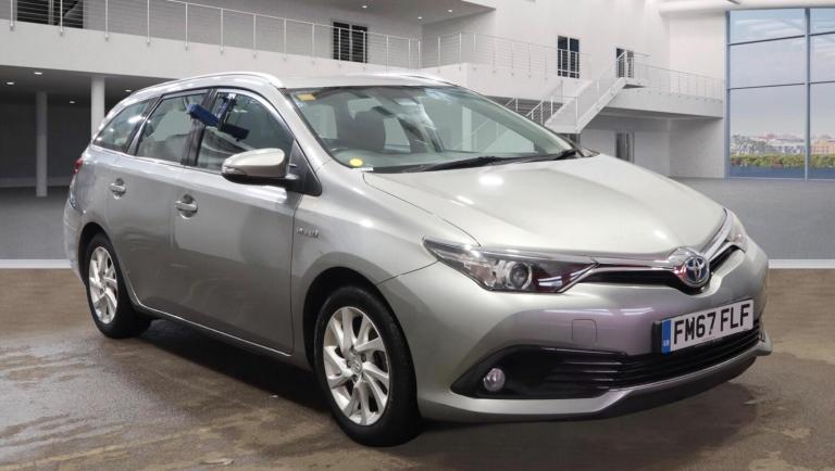 2018 Toyota Auris 1.8 VVT-h Icon Tech Touring Sports CVT Euro 6 (s/s) 5dr ESTATE Petrol/Electric ...