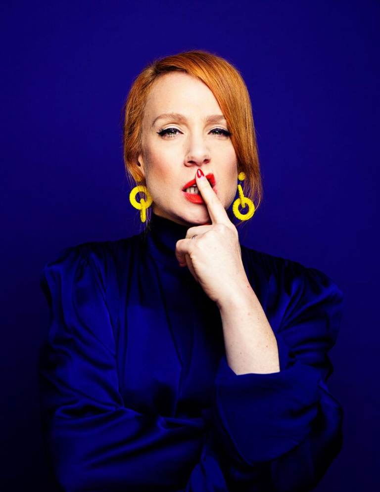 COMEDY CLUB : SARA BARRON, JAMES DOWDESWELL , GINNIA CHENG & MORE