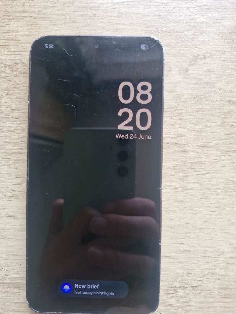 Samsung galaxy s24 128gb unlocked, £200 ono