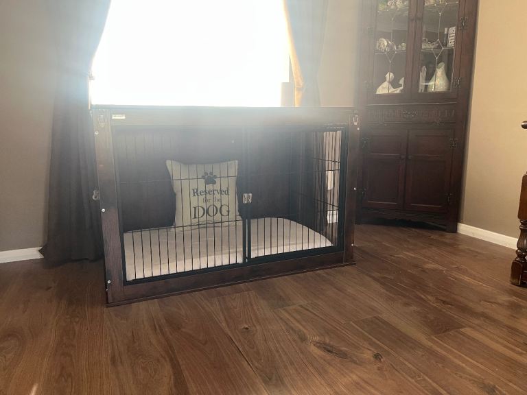 Large wood effect dog crate ( for 2 dogs ) 