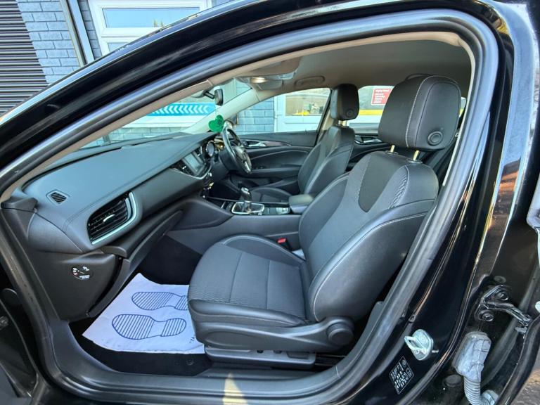 2019 Vauxhall Insignia 1.6 Turbo D ecoTec Tech Line Nav 5dr HATCHBACK DIESEL Manual