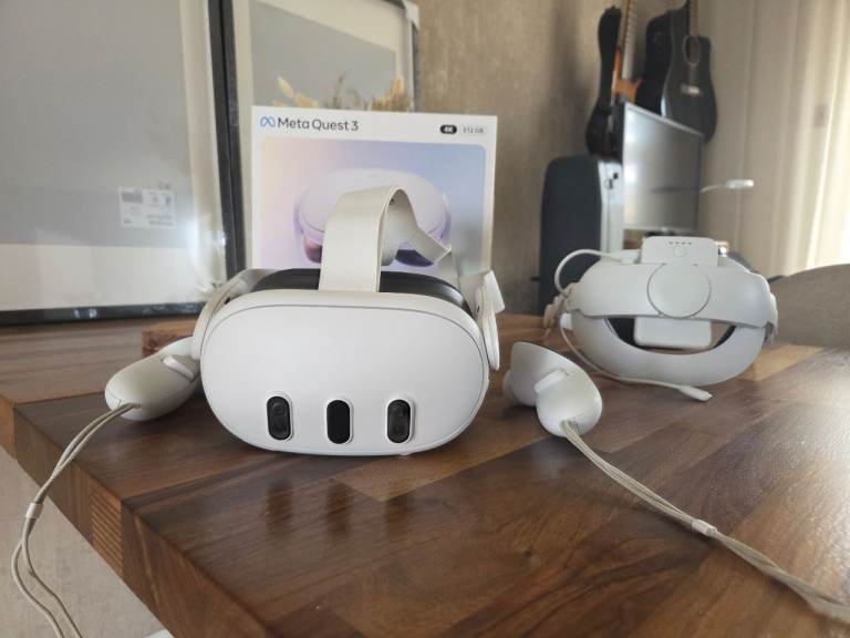 Meta Quest 3 512gb Immaculate condition with elite strap