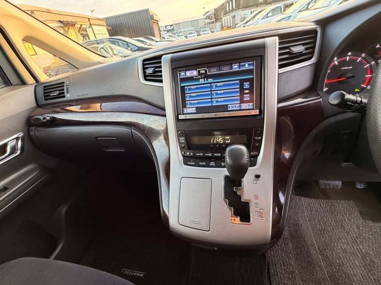 2013 Toyota Vellfire Alphard 2.4 Petrol 8 Seats Full Service History, Grade 4, Warranted 74000m M...