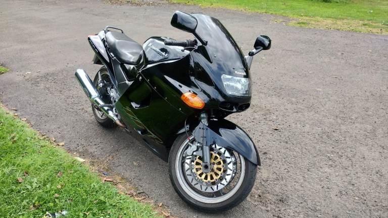Kawasaki ZZR 1100 