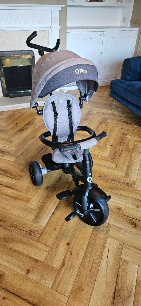 Q play tricycle with parental handle