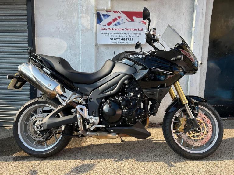 TRIUMPH TIGER 1050 2009 LOW MILEAGE