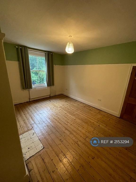 3 bedroom house in Linden Park, Manchester, M19 (3 bed) (#2153294)