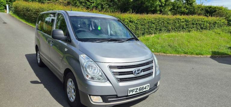 Hyundai, I800, MPV, 2013, Manual, 2497 (cc), 5 doors