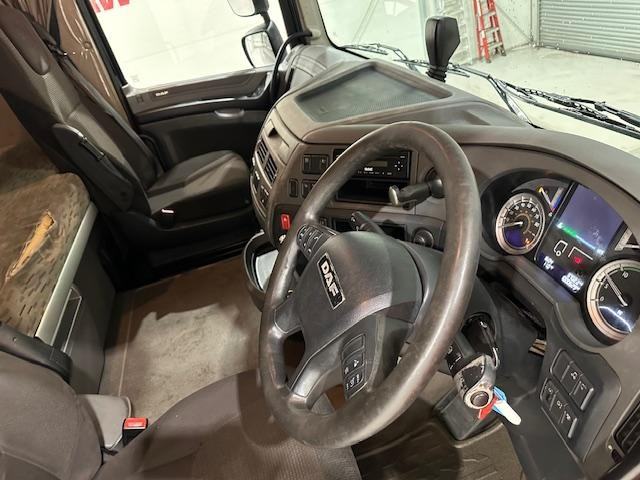 DAF XF 460 6x2 Sleeper Cab Tractor Unit