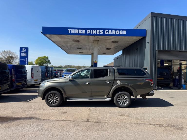 Mitsubishi L200 Twin Cab DI-D 178 Barbarian 4WD Auto Full Service History No Vat