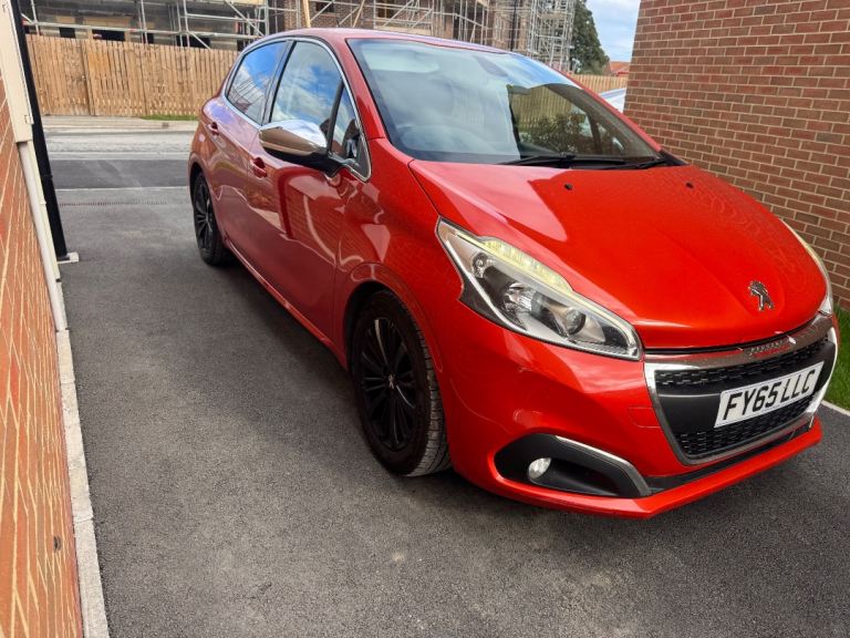 Peugeot, 208, Hatchback, 2015, Manual, 1560 (cc), 5 doors