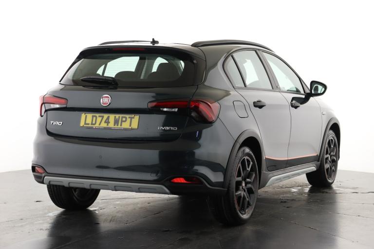 2024 Fiat Tipo 1.5 Hybrid 48V Cross Garmin 5dr DDCT Hatchback Petrol Automatic