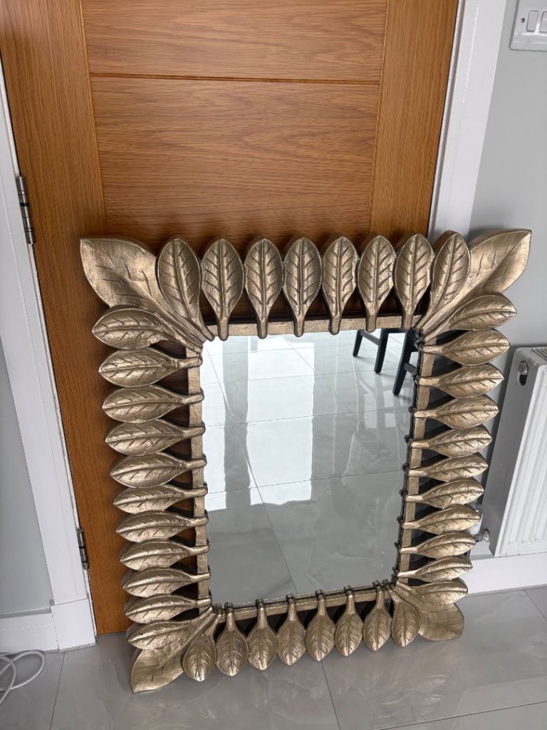 Designer rooms mirror