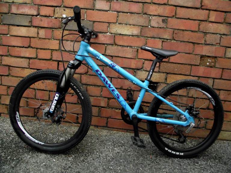 DAWES ACADEMY 20 MTB MOUNTAIN BIKE FOR SALE.CLEAN CONDITION.FOR 5 TO 9 AGE KIDS.(FULLY SERVICED)