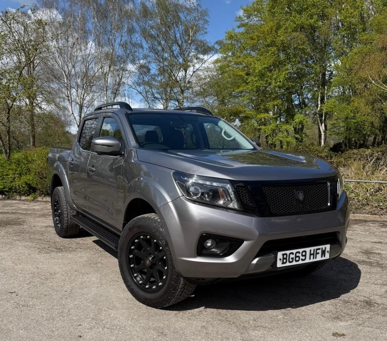 Nissan Navara Deranged edition double cab pick up in Grey