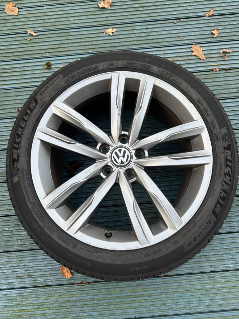 18” vw Volkswagen Dartford wheel and tyre 