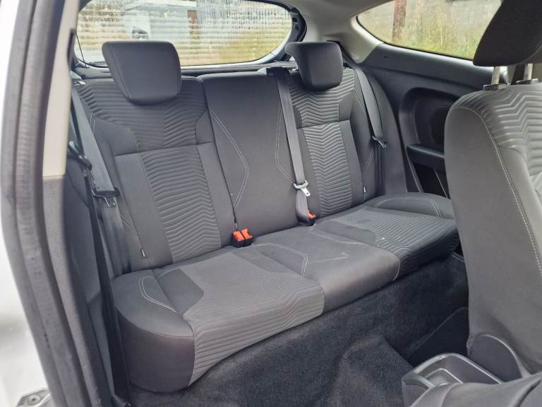Ford, FIESTA, Hatchback, 2013, Manual, 1498 (cc), 3 doors