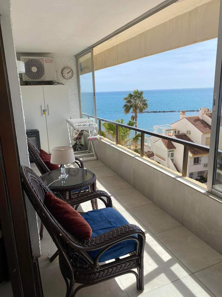 BENALMADENA-COSTA BEACH FRONT.. TWO BEDROOM APARTMENT..WITH GREAT VIEWS.