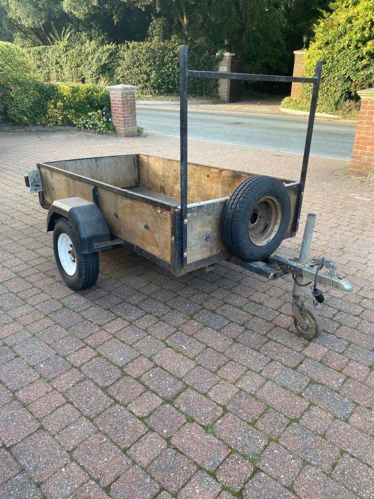 Trailer 6x4 tows great