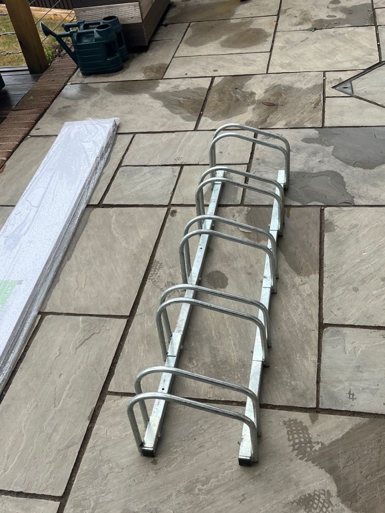 Metal Bike Rack for 5 Bikes 