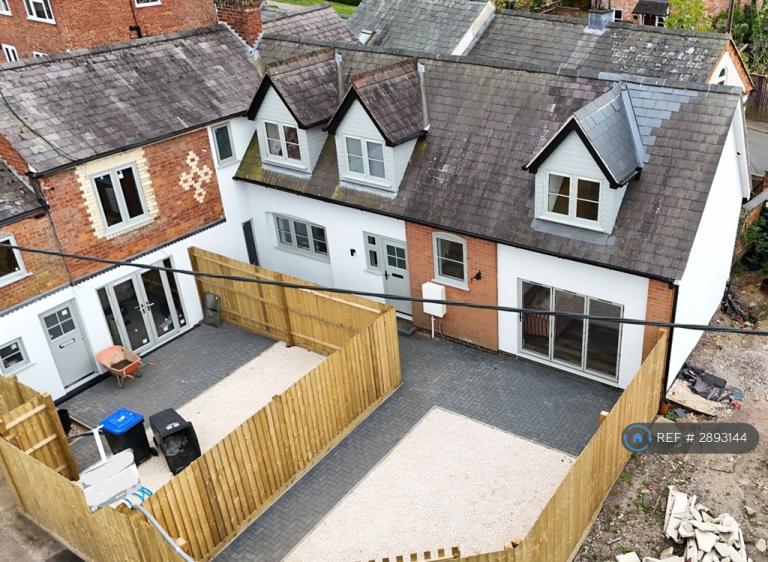 3 bedroom house in Chapel Lane, Rugby, CV23 (3 bed) (#2893144)