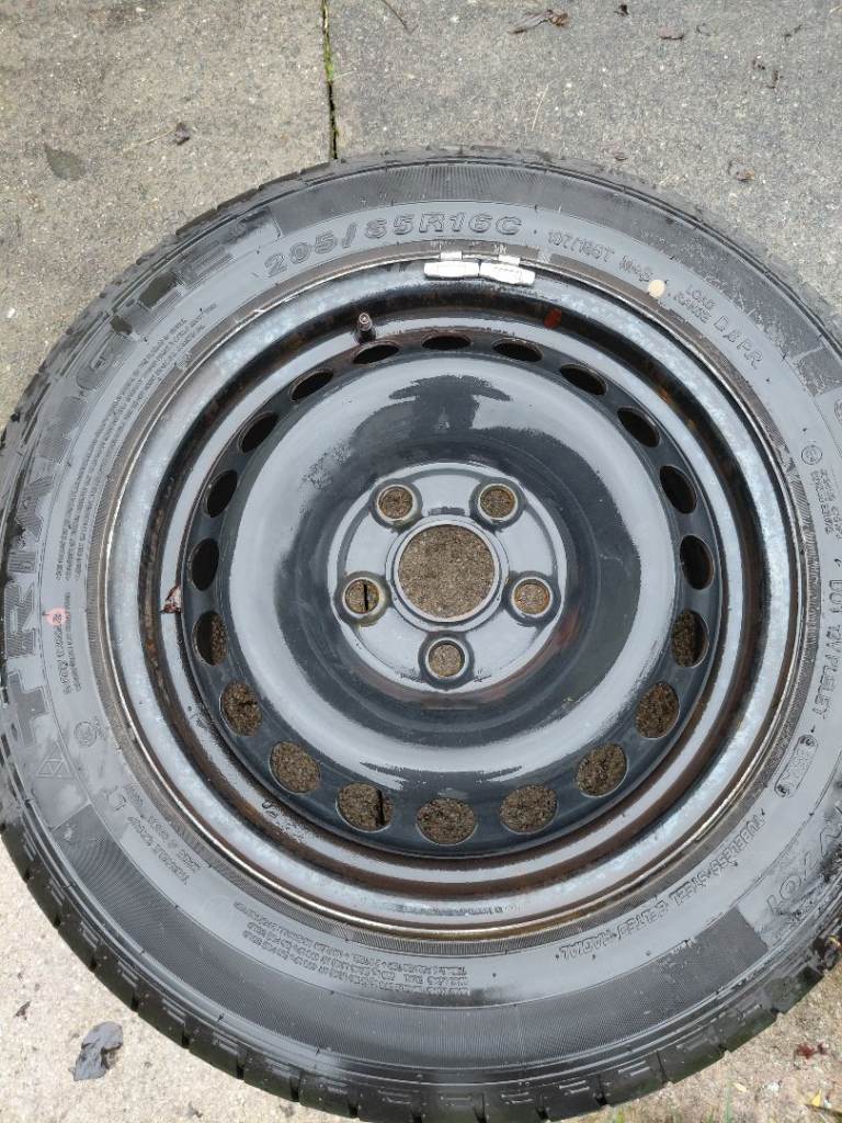 VW transporter wheels and tyres