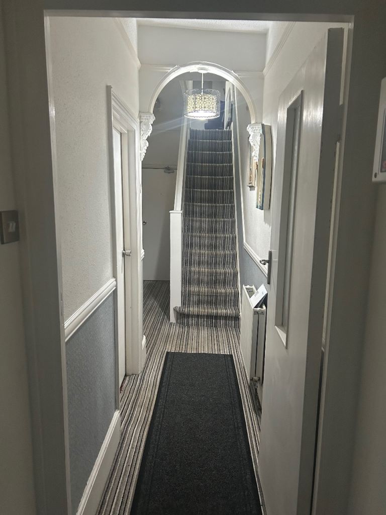 Ground floor room to rent