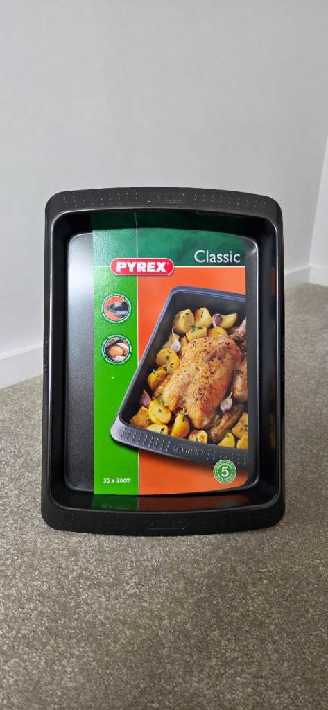 Pyrex Oven Roasting Tin 35cm x 26cm Non Stick Baking Tray Carbon Steel