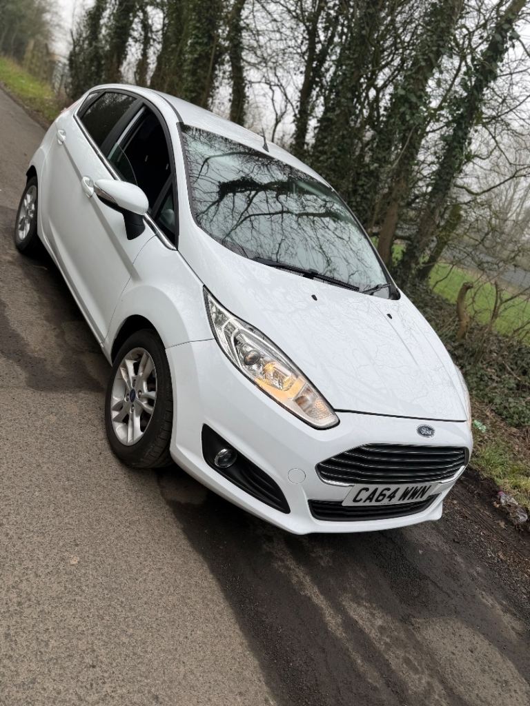 Mega low miles Ford, FIESTA, Hatchback, 2015, Manual, 998 (cc), 5 doors