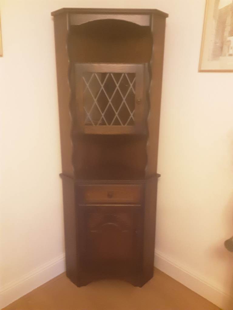 Traditional Dark Wood Corner Display  Cabinet - Leaded Glass