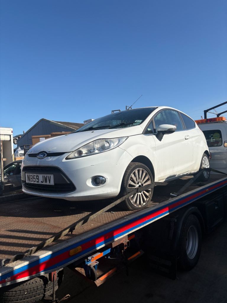 2009 Ford Fiesta Mk7 1.4 Petrol 5 Speed Manual Breaking