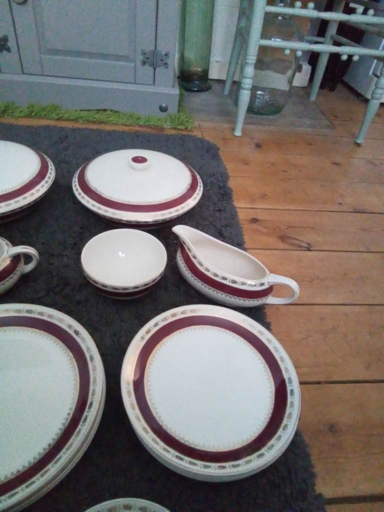 Crown ducal dinner service 