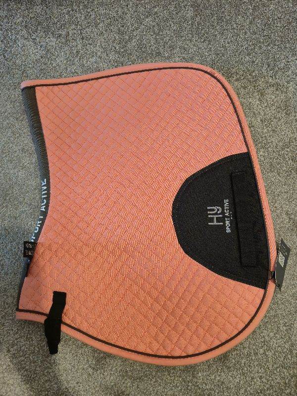 BRAND NEW saddle pad