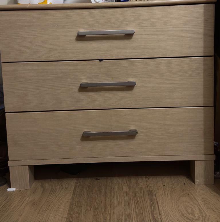Chest drawer 