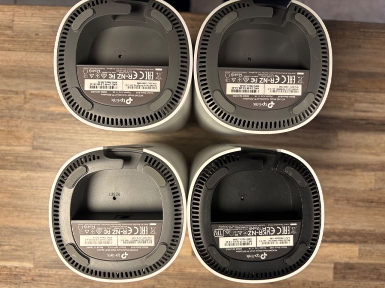 TP Link Deco E4 (x3) and M4 (x1)