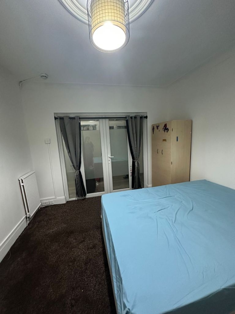 Double room to rent 