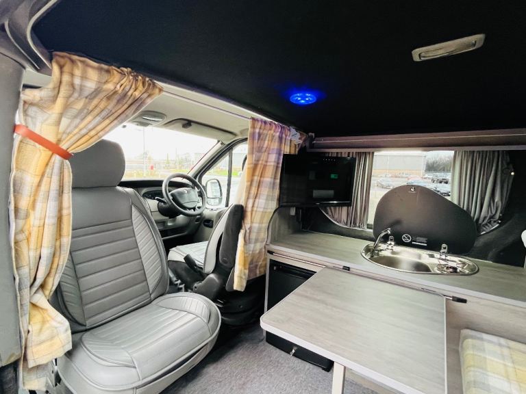 Renault, TRAFIC, Campervan 2006, Manual, 1870 (cc)