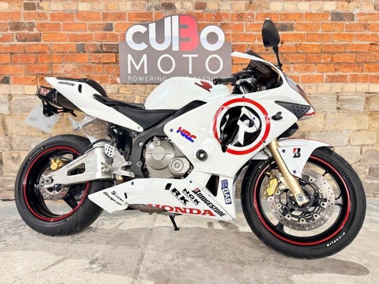 image for HONDA CBR600RR RR4 2004 04