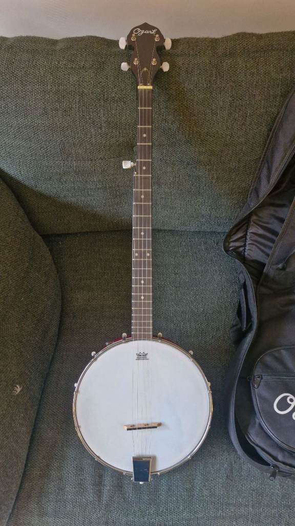 Ozark Banjo with Bag