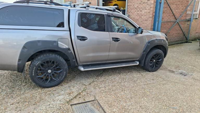 Nissan navara wheel arches 