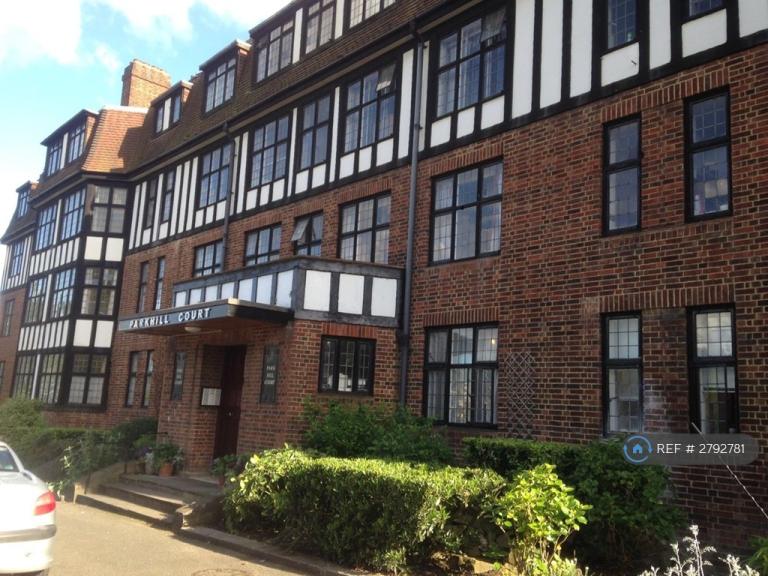 1 bedroom flat in Addiscombe Road, Croydon, CR0 (1 bed) (#2792781)