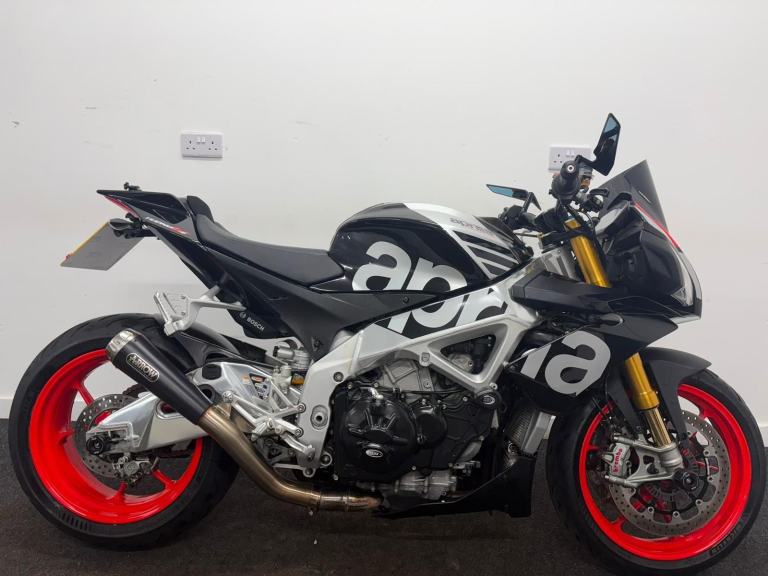 APRILIA TUONO V4 1100 FACTORY ** ARROW EXHAUST - TAIL TIDY - COLOUR DISPLAY**