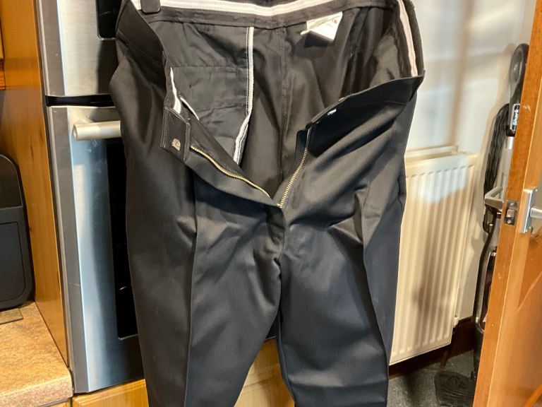 image for BRAND NEW SOVERIGN, working ?, trousers size 34/36 waist. BARGAIN price thanks 🙏 